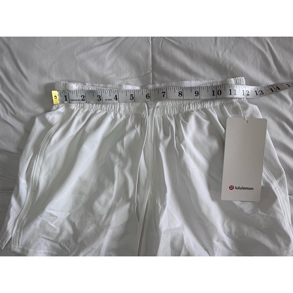 New Lululemon Court Rival High-Rise Short 3" Size 4 White, Liner Drawstring NWT - Picture 2 of 9